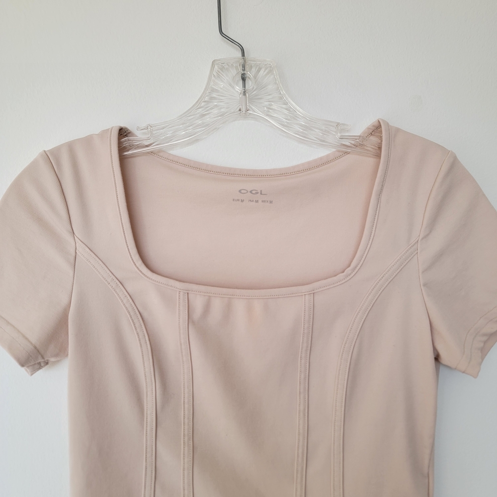 OGL Women's Beige Crop Top Size Medium - Picture 2 of 6